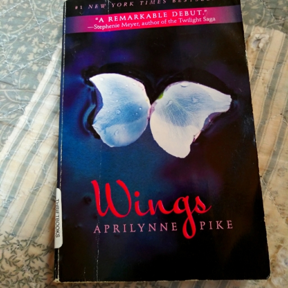 Wings by Aprilynne Pike